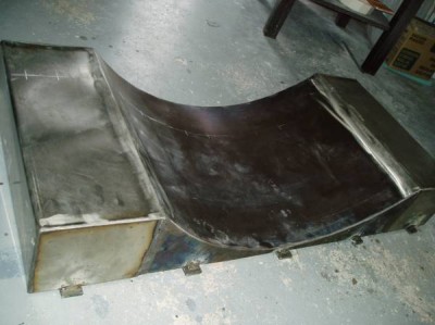 phpNJzWzdPM.jpg (46.75 KiB) Viewed 45407 times Mold is 50 inchs x 20 inchs x 8 inchs deep. Just enough room in Euclid Kiln but we will have to put bricks all the way around the outside to raise the roof up .